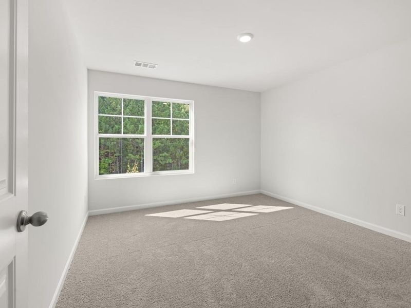 Spacious, unfurnished interior of a new home in Parkside at Carter Grove, Cartersville (Image 16).