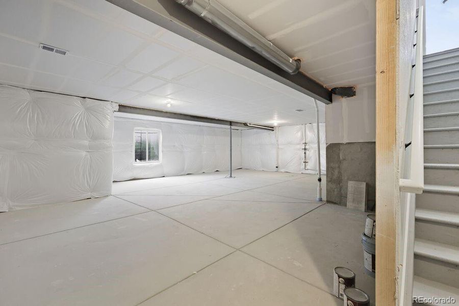 697 Bradley Circle ~ Ready Now