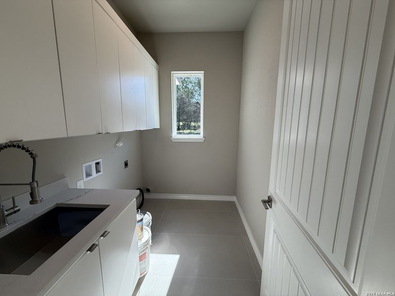 Image 53 of a home in .