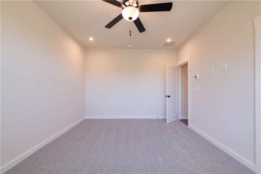 Spacious, unfurnished interior of a new home in Cambridge at Steels Bridge, Canton (Image 37). Spacious, unfurnished interior of a new home in Cambridge at Steels Bridge, Canton (Image 37).