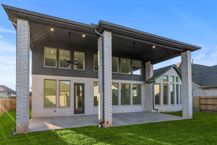Exterior details and patio area of a home in Coastal Point, League City (Image 3). Exterior details and patio area of a home in Coastal Point, League City (Image 3).