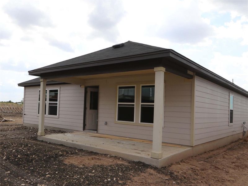Exterior details and patio area of a home in Marble Creek Crossing, Austin (Image 2).