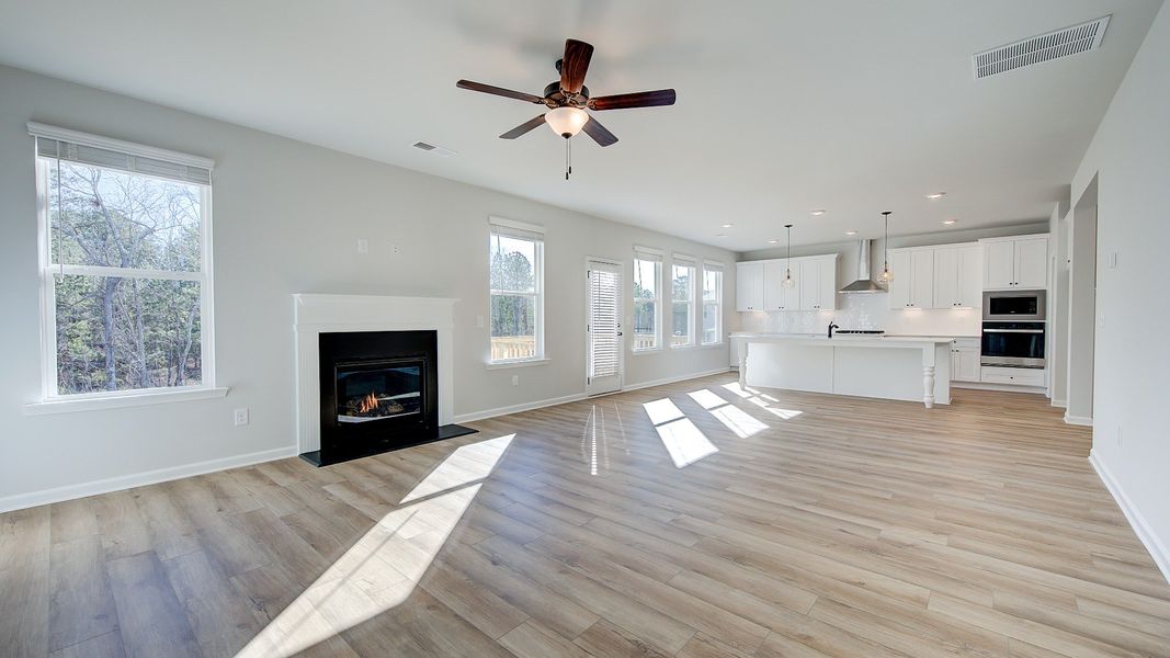 Representative furnished interior of a home built from the Ridgewood by DRB Homes in Kingston, Locust Grove (Image 14).