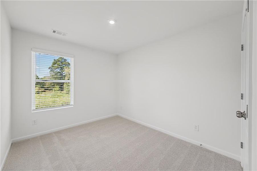 Spacious, unfurnished interior of a new home in Village Green, Adairsville (Image 15).