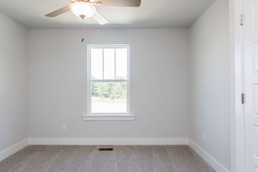 Spacious, unfurnished interior of a new home in Vaughan Farms, Angier (Image 23).