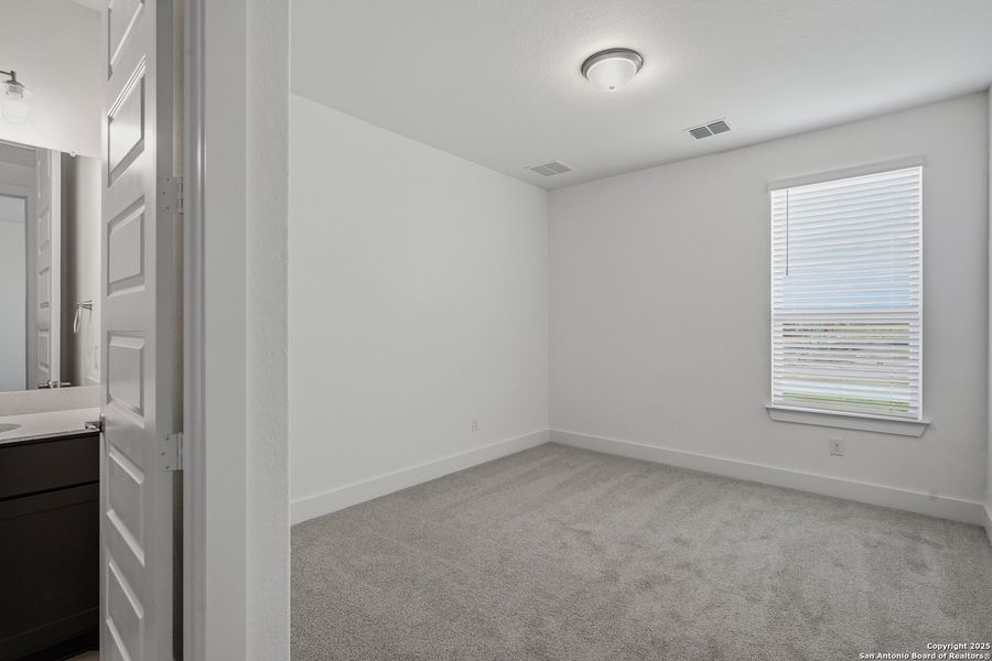 Spacious, unfurnished interior of a new home in Sienna Lakes, San Antonio (Image 23). Spacious, unfurnished interior of a new home in Sienna Lakes, San Antonio (Image 23).