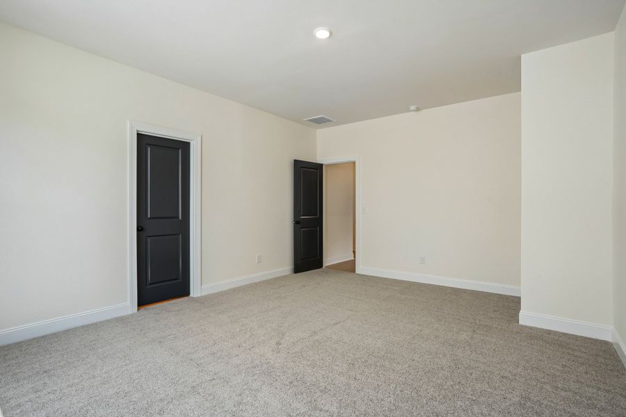 Representative unfurnished interior of a home built from the Lure by Caruso Homes in Blue Run, Raleigh (Image 31). Representative unfurnished interior of a home built from the Lure by Caruso Homes in Blue Run, Raleigh (Image 31).