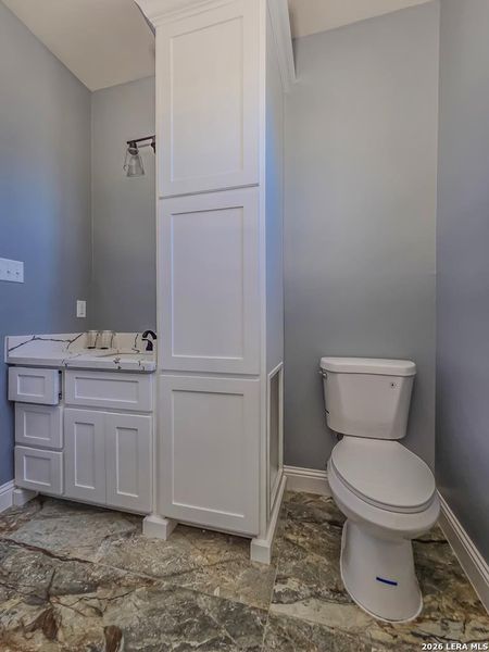 Furnished interior view inside a new home in , Eagle Pass (Image 10).