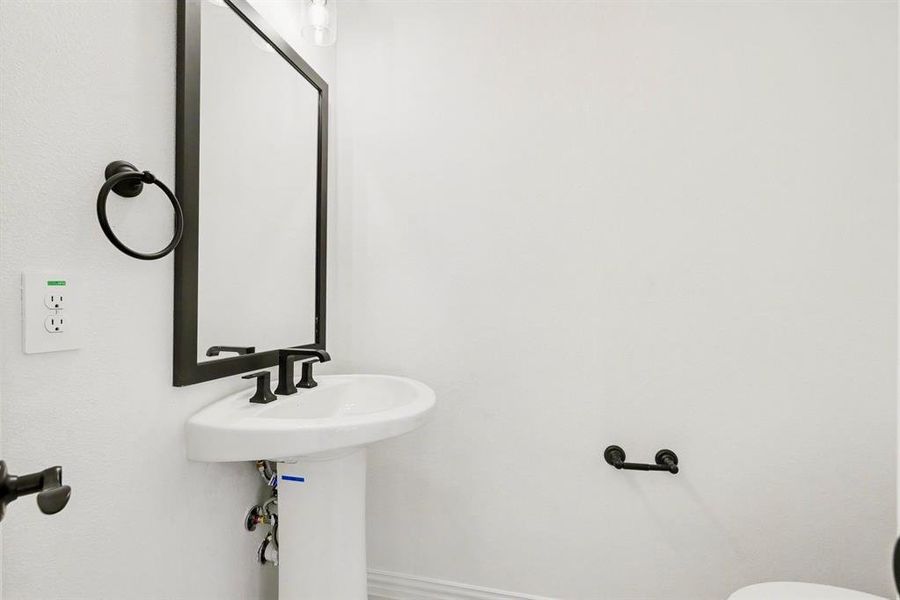 Image 36 of a home in .