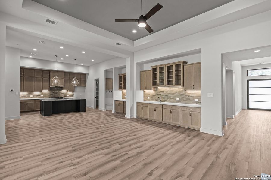 Furnished interior view inside a new home in Esperanza - 70', Boerne (Image 17). Furnished interior view inside a new home in Esperanza - 70', Boerne (Image 17).