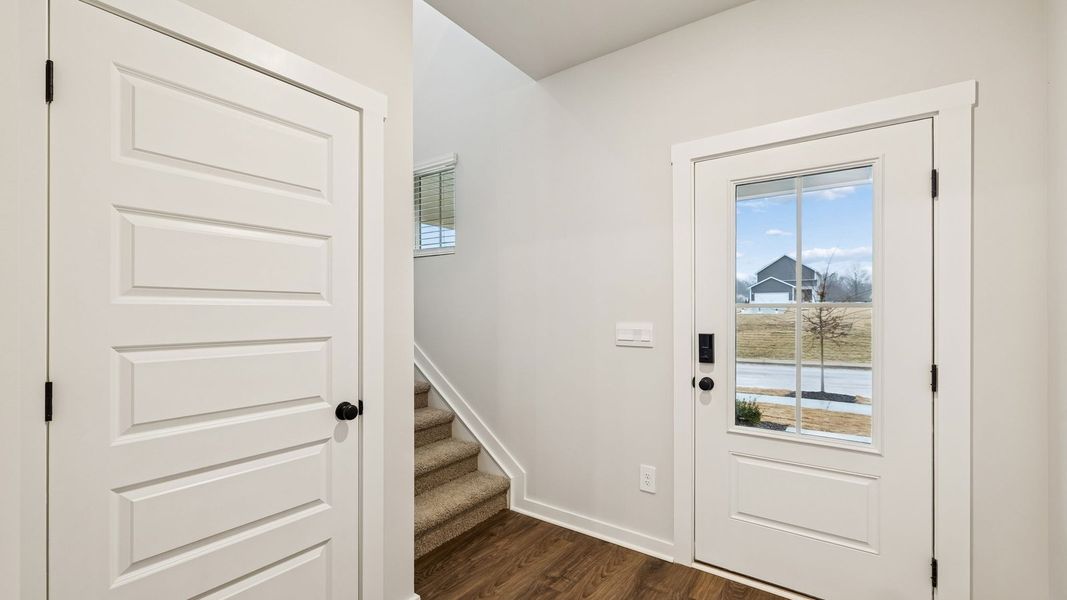 Spacious, unfurnished interior of a new home in Reserve at Hickory Ridge, Columbia (Image 24).
