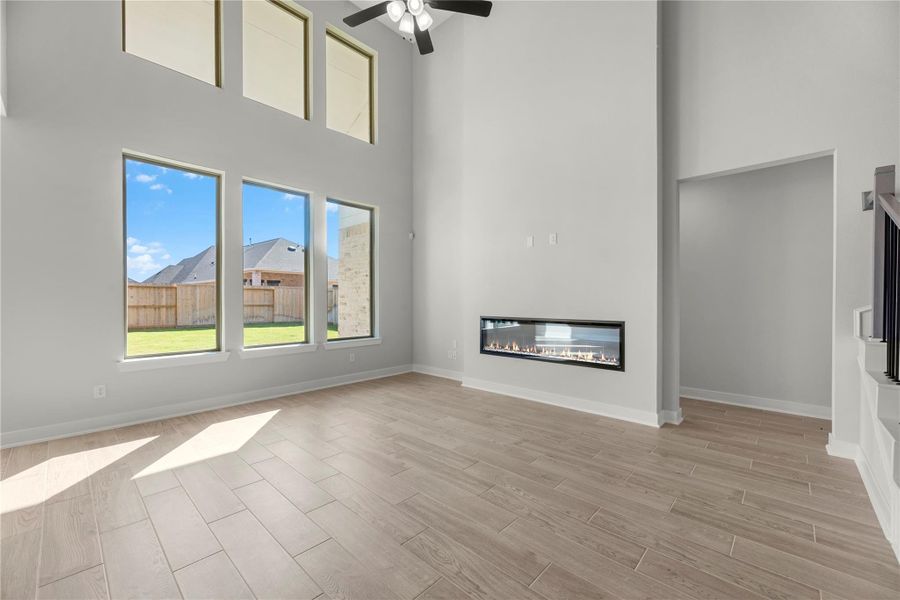 Spacious, unfurnished interior of a new home in Jordan Ranch – 50', Katy (Image 17). Spacious, unfurnished interior of a new home in Jordan Ranch – 50', Katy (Image 17).