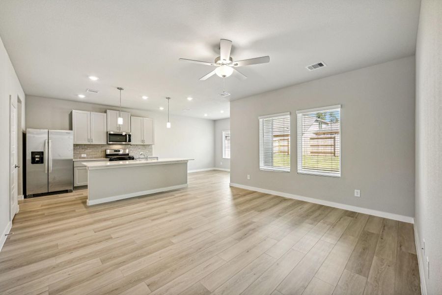 Photo is not of the actual home but is an inspirational photo of builder’s model home and may depict options, furnishings, and/or decorator features that are not included. Photo is not of the actual home but is an inspirational photo of builder’s model home and may depict options, furnishings, and/or decorator features that are not included.