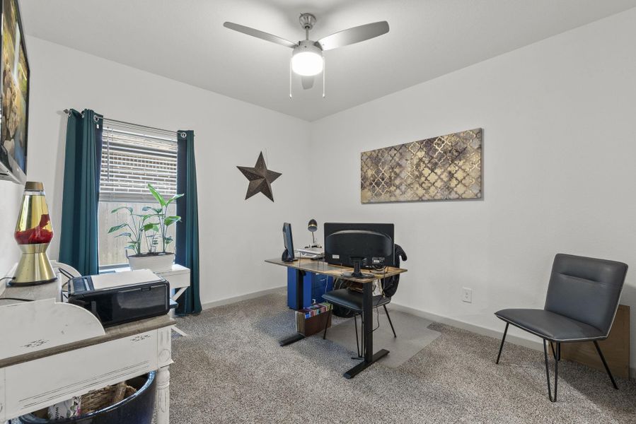 Furnished interior view inside a new home in Westwood, League City (Image 7). Furnished interior view inside a new home in Westwood, League City (Image 7).