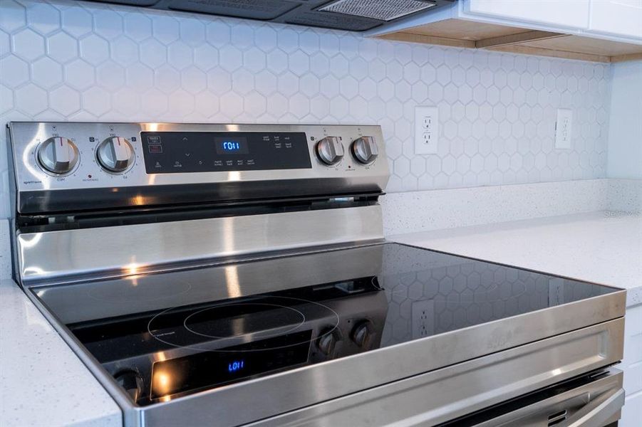 Close-up of interior finishes inside a home in , North Port (Image 11). Close-up of interior finishes inside a home in , North Port (Image 11).