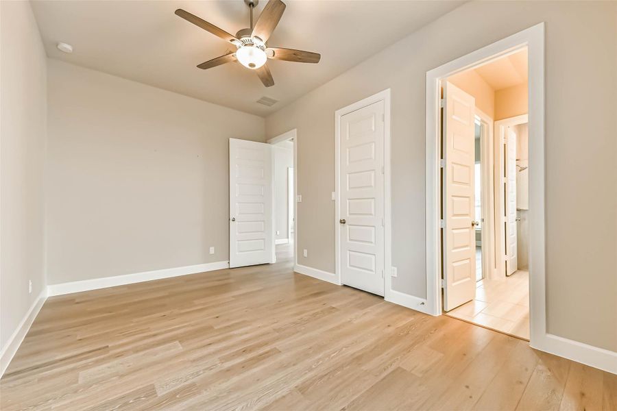 Spacious, unfurnished interior of a new home in , Manvel (Image 25). Spacious, unfurnished interior of a new home in , Manvel (Image 25).
