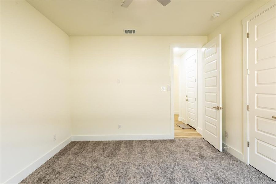 Spacious, unfurnished interior of a new home in , Dallas (Image 20). Spacious, unfurnished interior of a new home in , Dallas (Image 20).