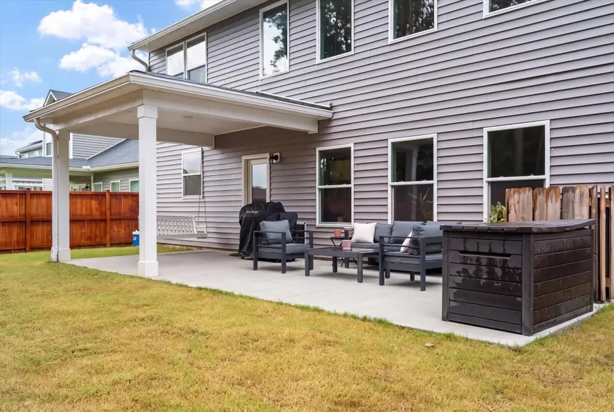 Exterior details and patio area of a home in Watson Hill, Summerville (Image 24).