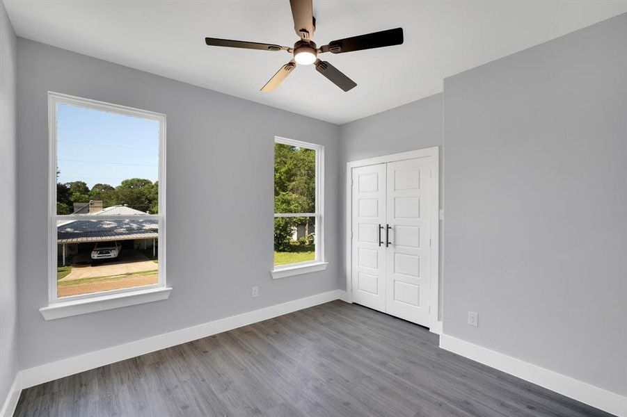 Spacious, unfurnished interior of a new home in , Kemp (Image 14).