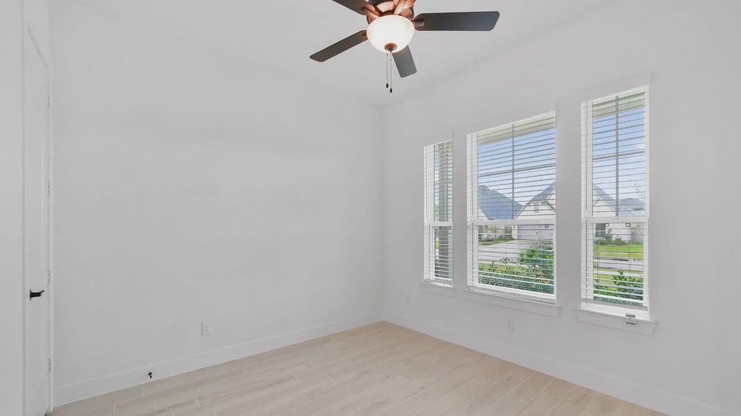 Representative unfurnished interior of a home built from the Shenandoah by Chesmar Homes in Berry Creek Highlands, Georgetown (Image 17). Representative unfurnished interior of a home built from the Shenandoah by Chesmar Homes in Berry Creek Highlands, Georgetown (Image 17).