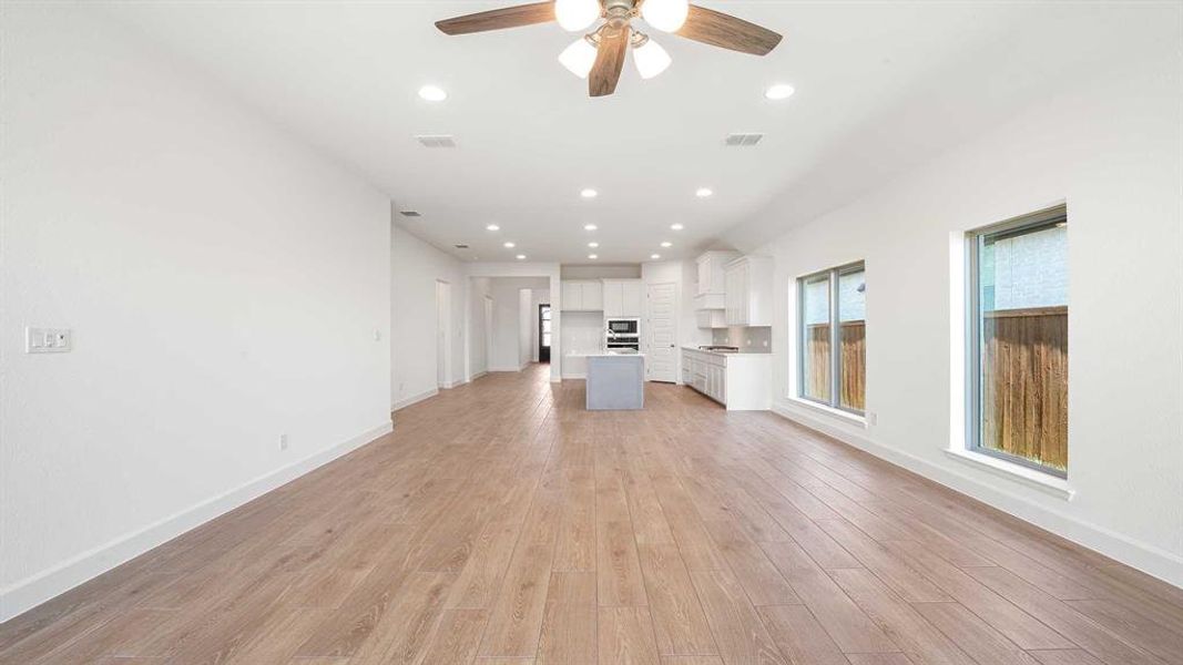 Spacious, unfurnished interior of a new home in Devonshire, Forney (Image 14).