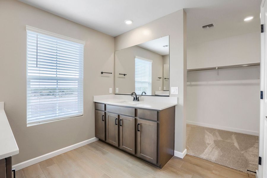 4br New Home in San Tan Valley, AZ.  - Slide 17
