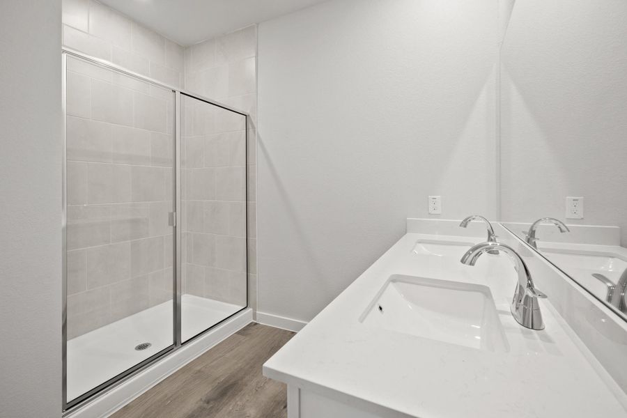 Furnished interior view inside a new home in Pearlbrook, Texas City (Image 7).