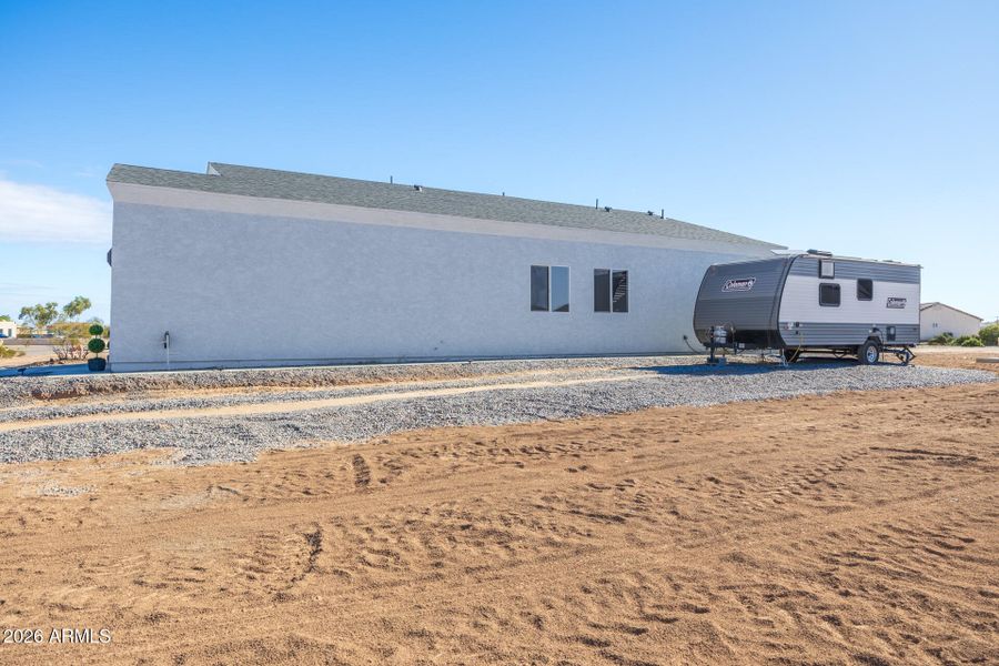 10153 W Wenden - Side Profile Facing Eas