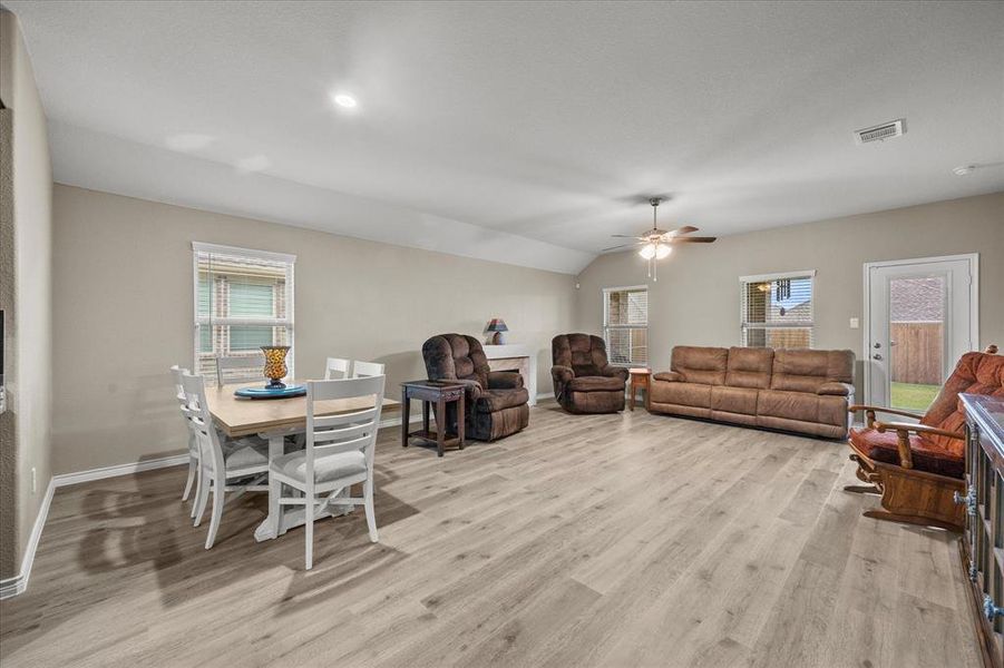 Everyone loves an open floor plan Everyone loves an open floor plan