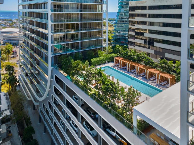 Condo located in Miami, FL showcasing its design and architecture (Image 32).