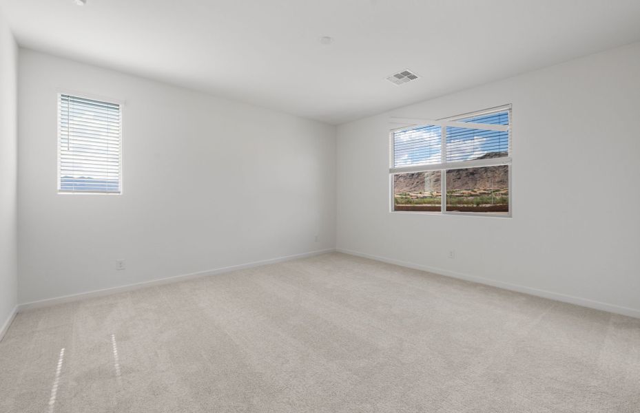 Spacious, unfurnished interior of a new home in Upper Canyon, Phoenix (Image 25).