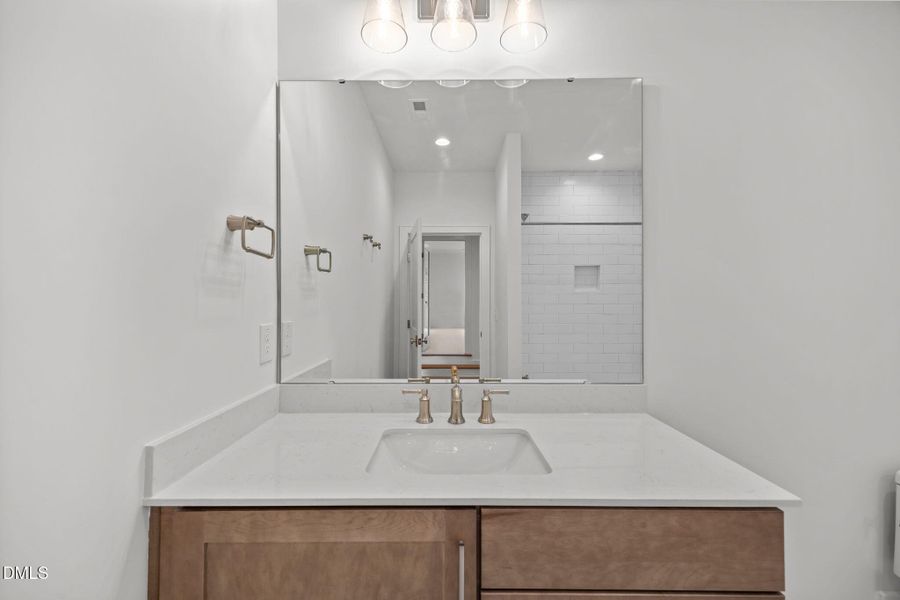 46-web-or-mls-IMG_1842 46-web-or-mls-IMG_1842