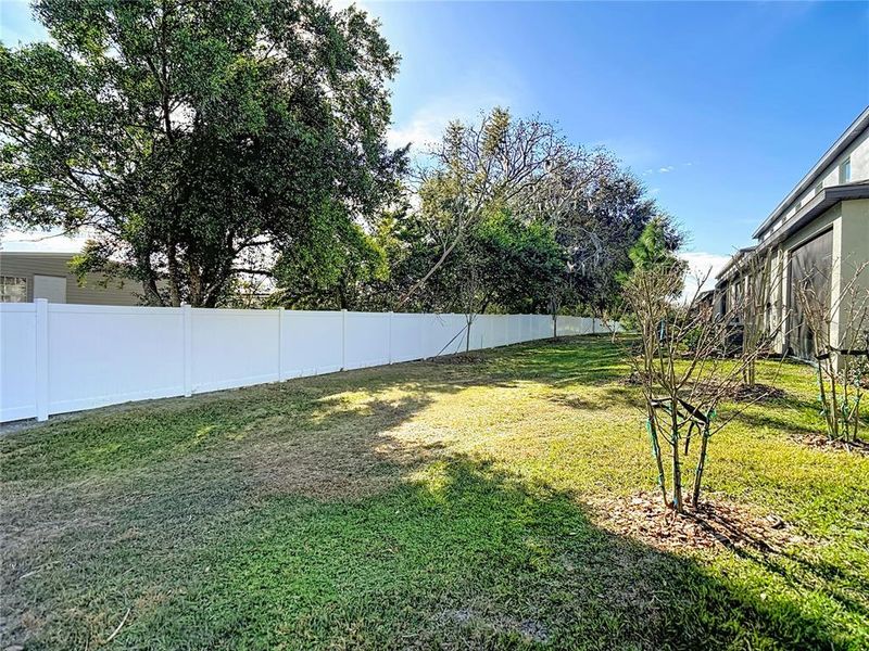 Exterior details and patio area of a home in , Land O' Lakes (Image 21).