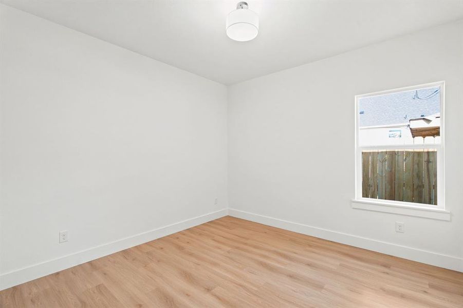 Spacious, unfurnished interior of a new home in , Fort Worth (Image 18).