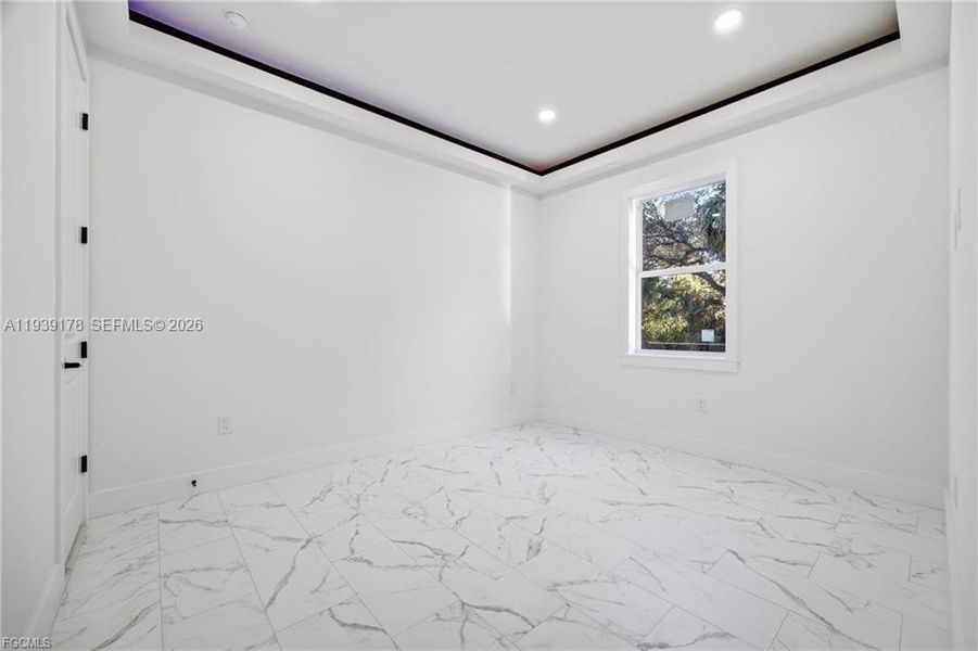 Spacious, unfurnished interior of a new home in , Labelle (Image 17).