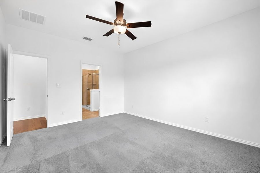 Spacious, unfurnished interior of a new home in Parks at Foster Crossing, Anna (Image 19). Spacious, unfurnished interior of a new home in Parks at Foster Crossing, Anna (Image 19).