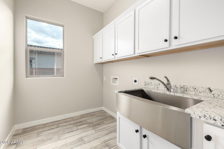 35 - 173rd 8819 35 - 173rd 8819