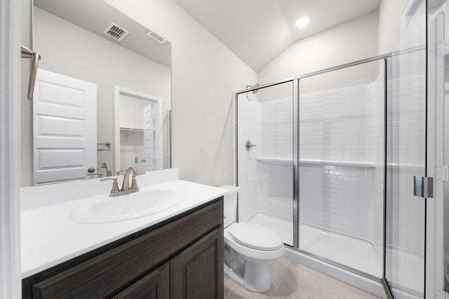 Furnished interior view inside a new home in Stonecreek, Sulphur Springs (Image 8).