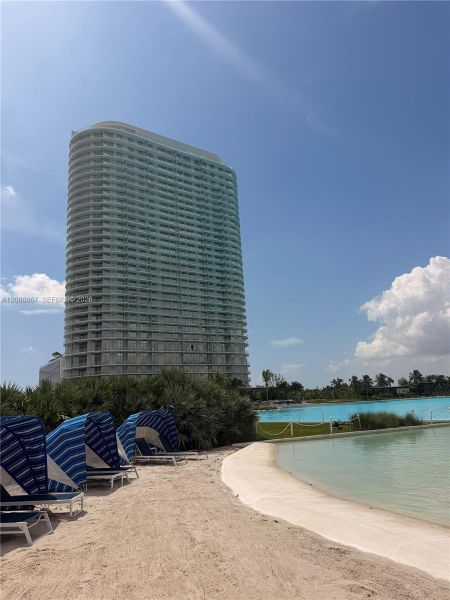 Condo located in North Miami, FL showcasing its design and architecture (Image 3).