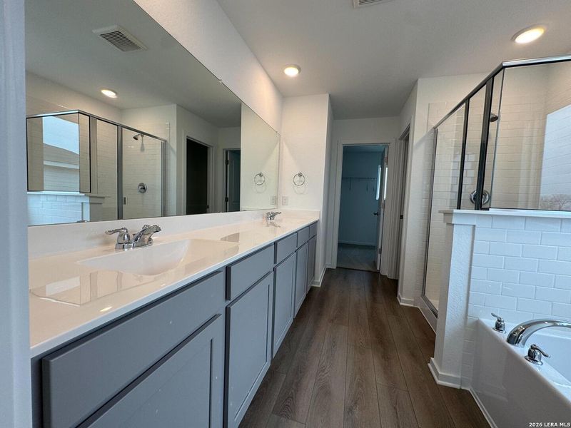 Furnished interior view inside a new home in Hennersby Hollow, San Antonio (Image 10). Furnished interior view inside a new home in Hennersby Hollow, San Antonio (Image 10).