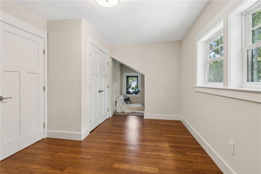Spacious, unfurnished interior of a new home in , Pine Lake (Image 56).