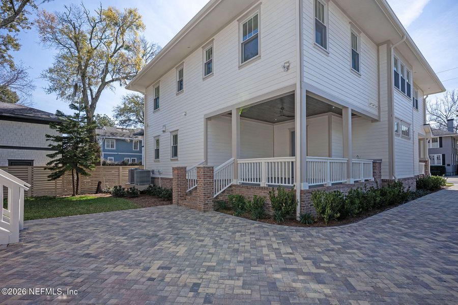 Exterior details and patio area of a home in , Jacksonville (Image 43).