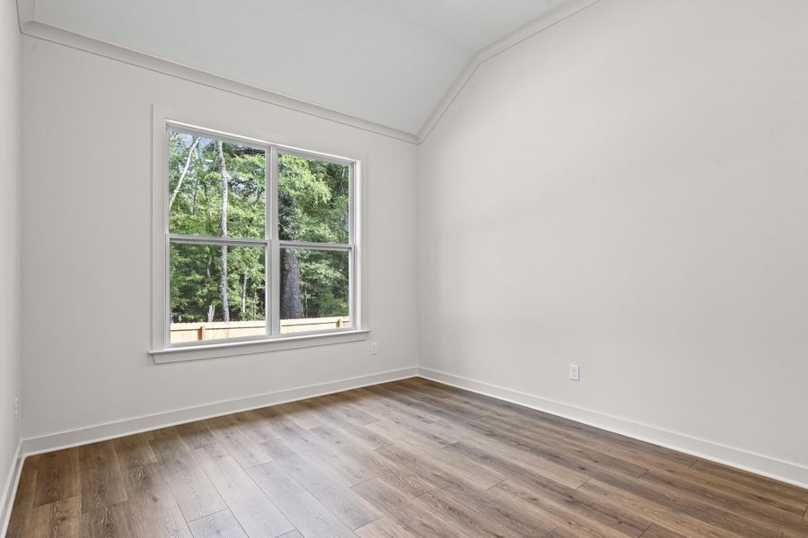 Spacious, unfurnished interior of a new home in Georgetown, Collierville (Image 17).