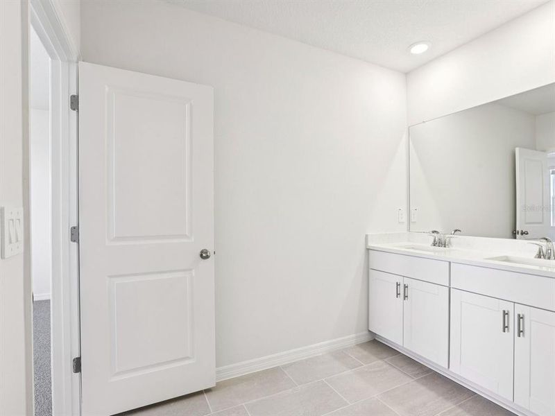 Furnished interior view inside a new home in Hilltop Vistas, Dade City (Image 10).