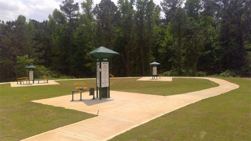 Community amenities in Shoal Creek, Hampton (Image 28).