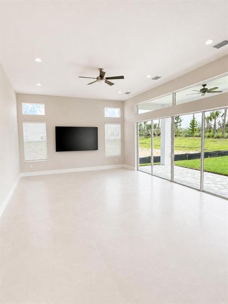 Spacious, unfurnished interior of a new home in Valencia Ridge (55+), Wesley Chapel (Image 7). Spacious, unfurnished interior of a new home in Valencia Ridge (55+), Wesley Chapel (Image 7).