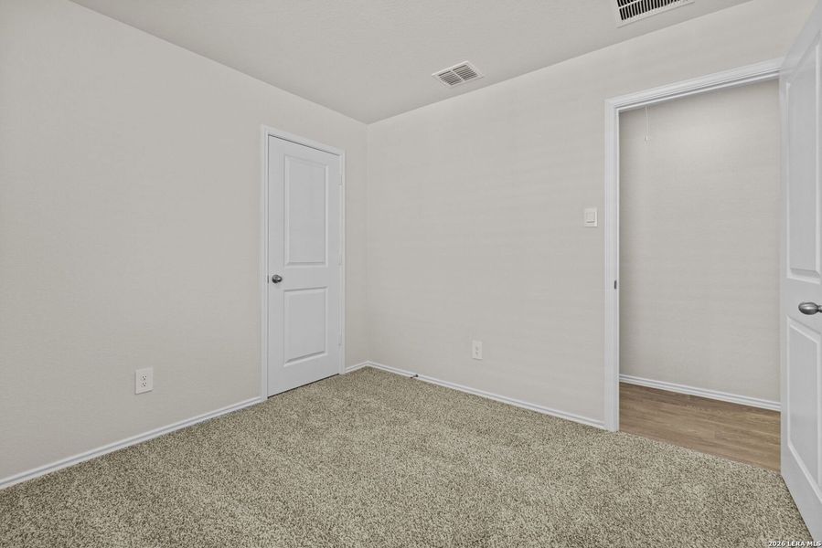 Spacious, unfurnished interior of a new home in Spring Valley, New Braunfels (Image 18).