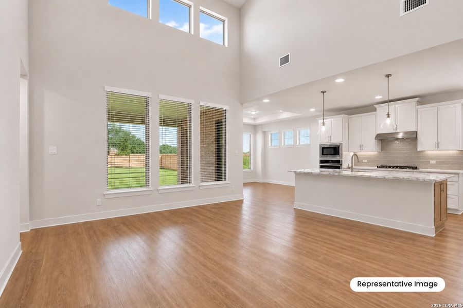 Spacious, unfurnished interior of a new home in Ladera, San Antonio (Image 5). Spacious, unfurnished interior of a new home in Ladera, San Antonio (Image 5).