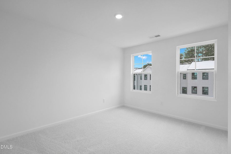 SUN_ElmGrove_Pic_Wyatt_Bed2_1of2