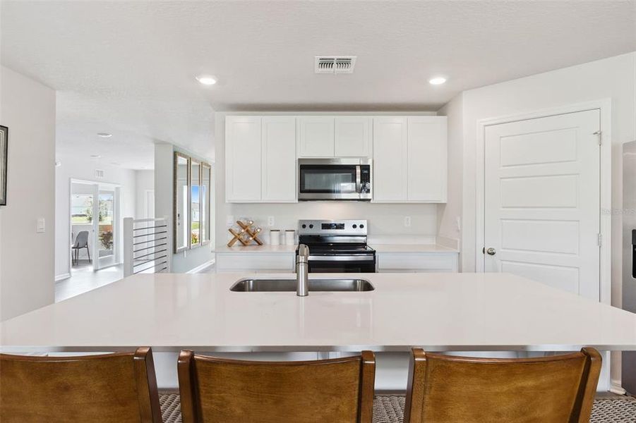 Furnished interior view inside a new home in Willowbrook South, Winter Haven (Image 10). Furnished interior view inside a new home in Willowbrook South, Winter Haven (Image 10).